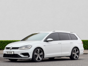 2020 Volkswagen Golf 2.0 Tsi R Estate 5dr Petrol DSG 4motion Euro 6 (s/s) (300 Ps) in White — image 3