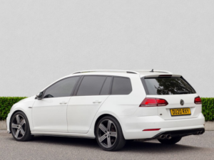 2020 Volkswagen Golf 2.0 Tsi R Estate 5dr Petrol DSG 4motion Euro 6 (s/s) (300 Ps) in White — image 5