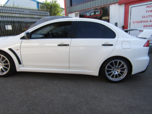 2008 Mitsubishi Lancer 2.0 T Evo X Rs in White — image 6