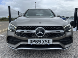 2020 Mercedes-Benz Glc 2.0 Glc220d Amg Line in Silver — image 2