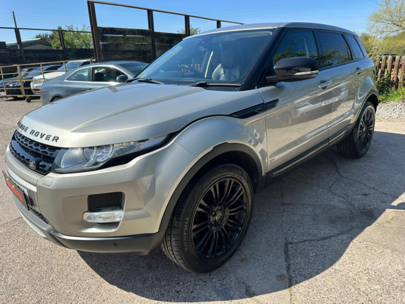 2011 Land Rover Range Rover Evoque 2.2 Sd4 Prestige in Gold — image 1
