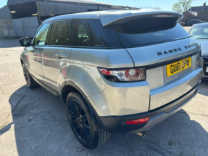 2011 Land Rover Range Rover Evoque 2.2 Sd4 Prestige in Gold — image 4