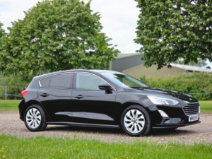 2019 Ford Focus 1.0t Ecoboost Zetec Auto Euro 6 (s/s) 5dr in Black — image 2