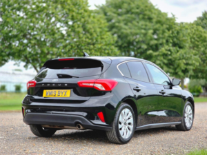 2019 Ford Focus 1.0t Ecoboost Zetec Auto Euro 6 (s/s) 5dr in Black — image 6