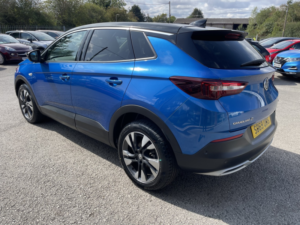 2019 Vauxhall Grandland X 1.5 Turbo D Sri Nav in Blue — image 3