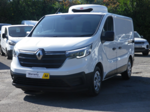 2024 Renault Trafic 2.0 Dci Blue Sl30 Start Fridge Freezer Van With Overnight Standby in White — image 4