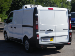 2024 Renault Trafic 2.0 Dci Blue Sl30 Start Fridge Freezer Van With Overnight Standby in White — image 5