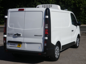 2024 Renault Trafic 2.0 Dci Blue Sl30 Start Fridge Freezer Van With Overnight Standby in White — image 6