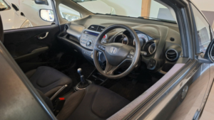2011 Honda Jazz 1.4 I-Vtec Es in Grey — image 2
