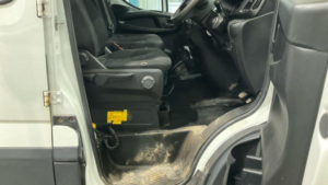 2022 Iveco Daily 2.3d Hpi 14v Business 35c 3450 Mwb Euro 6 (s/s) 4dr (drw) in White — image 3