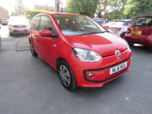 2016 Volkswagen Up! 1.0 Move Up! Euro 6 5dr in Red — image 3