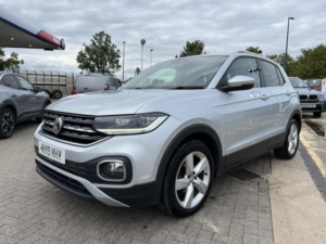 2019 Volkswagen T-Cross 1.0 Tsi Sel in Silver — image 3