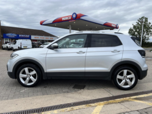 2019 Volkswagen T-Cross 1.0 Tsi Sel in Silver — image 4