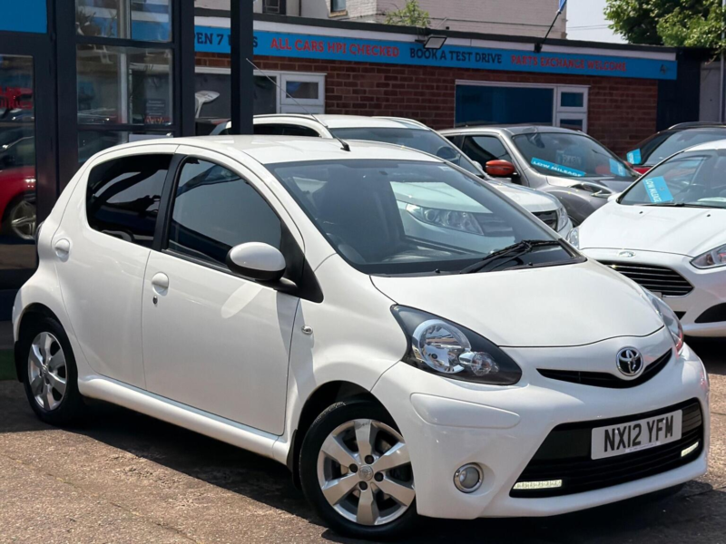 2012 Toyota Aygo 1.0 Vvt-I Fire Multimode Euro 5 5dr (a/c) in White — image 1
