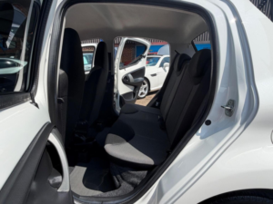 2012 Toyota Aygo 1.0 Vvt-I Fire Multimode Euro 5 5dr (a/c) in White — image 5