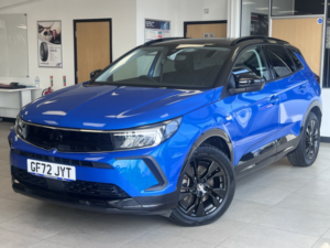 2022 Vauxhall Grandland 1.6 New Grandland Gs Line 1.6 225ps Plug-In Hybrid 8 Speed Auto in Blue — image 3
