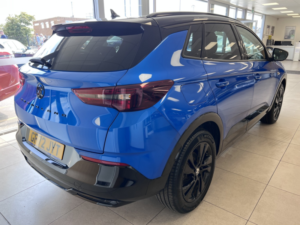 2022 Vauxhall Grandland 1.6 New Grandland Gs Line 1.6 225ps Plug-In Hybrid 8 Speed Auto in Blue — image 5