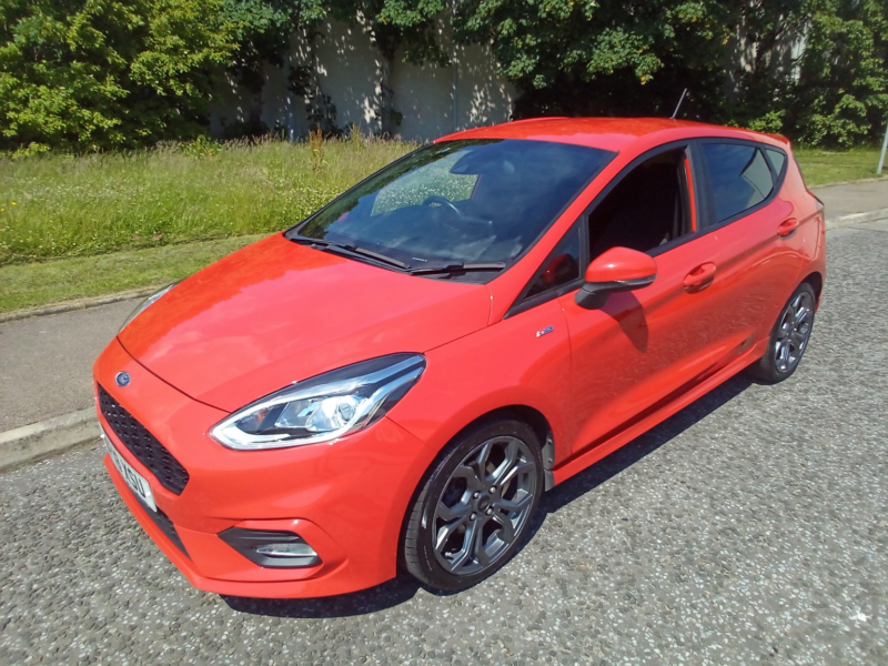 2018 Ford Fiesta St-Line 1.0 T Eco in Red — image 1