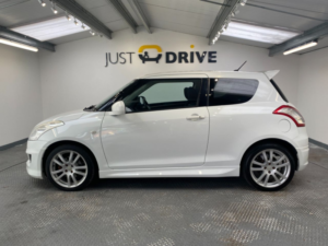 2012 Suzuki Swift 1.2 Sz4 Hatchback 3dr Petrol Manual Euro 5 (94 Ps) in White — image 2
