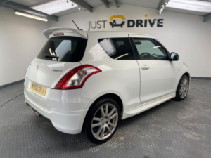 2012 Suzuki Swift 1.2 Sz4 Hatchback 3dr Petrol Manual Euro 5 (94 Ps) in White — image 5