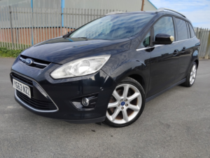 2013 Ford Grand C-Max 2.0 Tdci Titanium in Black — image 2