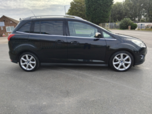 2013 Ford Grand C-Max 2.0 Tdci Titanium in Black — image 3
