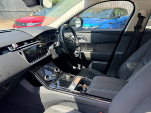 2018 Land Rover Range Rover Velar Core in White — image 4