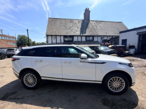 2018 Land Rover Range Rover Velar Core in White — image 5