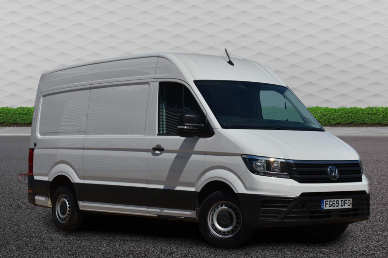2020 Volkswagen Crafter 2.0 Tdi Cr35 Trendline Fwd Mwb Euro 6 (s/s) 5dr in White — image 1