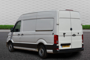 2020 Volkswagen Crafter 2.0 Tdi Cr35 Trendline Fwd Mwb Euro 6 (s/s) 5dr in White — image 3