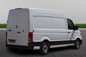 2020 Volkswagen Crafter 2.0 Tdi Cr35 Trendline Fwd Mwb Euro 6 (s/s) 5dr in White — image 4