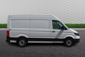 2020 Volkswagen Crafter 2.0 Tdi Cr35 Trendline Fwd Mwb Euro 6 (s/s) 5dr in White — image 5