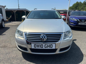 2010 Volkswagen Passat 2.0 Tdi Bluemotion Tech Highline Euro 5 (s/s) 5dr in Silver — image 2