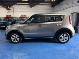 2018 Kia Soul 1.6 Gdi 1 in Silver — image 5
