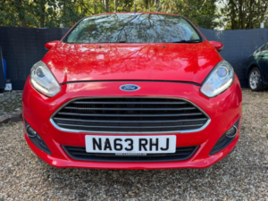 2013 Ford Fiesta 1.6 Tdci Econetic Titanium Euro 5 (s/s) 5dr in Red — image 3