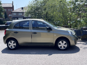 2014 Nissan Micra 1.2 Visia Hatchback 5dr Petrol Manual Euro 5 (80 Ps)+£35 Road Tax+ in Green — image 5
