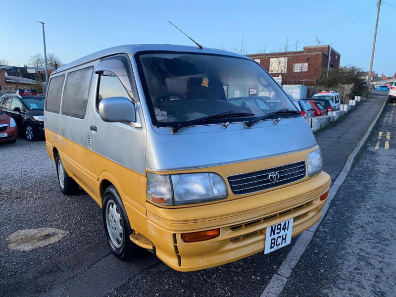 2005 Toyota Hiace Super Custom Limited 3.0td Auto in Other — image 1