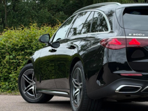 2024 Mercedes-Benz E Class 2.0 E300e 25.4kwh Amg Line (advanced) G-Tronic+ Euro 6 (s/s) 5dr in Black — image 3