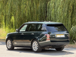 2013 Land Rover Range Rover 4.4 Sd V8 Vogue Se in Green — image 2