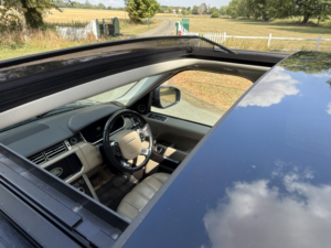 2013 Land Rover Range Rover 4.4 Sd V8 Vogue Se in Green — image 5