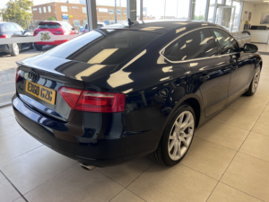 2010 Audi A5 2.7 Tdi V6 Se in Blue — image 5