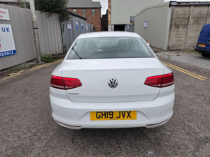 2019 Volkswagen Passat 1.5 Tsi Evo S DSG Euro 6 (s/s) 4dr in White — image 5