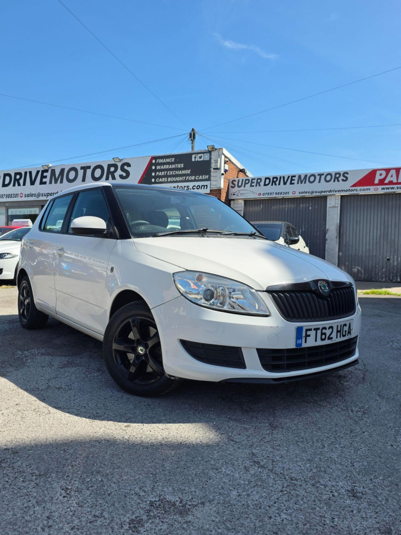 2012 Skoda Fabia 1.2 Tsi Se Euro 5 5dr in White — image 1