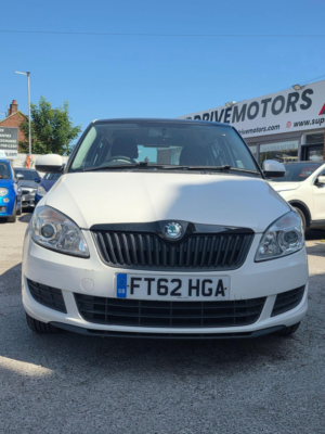 2012 Skoda Fabia 1.2 Tsi Se Euro 5 5dr in White — image 2