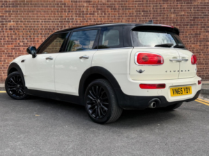 2015 MINI Clubman 2.0 Cooper D Euro 6 (s/s) 6dr in White — image 4