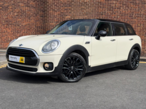 2015 MINI Clubman 2.0 Cooper D Euro 6 (s/s) 6dr in White — image 6