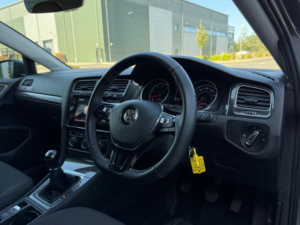 2017 Volkswagen Golf 1.4 Tsi Bluemotion Tech Se Nav Euro 6 (s/s) 5dr in Grey — image 2