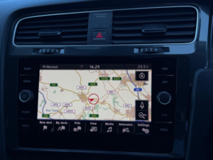 2017 Volkswagen Golf 1.4 Tsi Bluemotion Tech Se Nav Euro 6 (s/s) 5dr in Grey — image 3