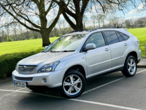 2010 Lexus Rx 3.3 400h Limited Edition Executive CVT 5dr in Silver — image 4