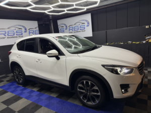 2016 Mazda Cx-5 2.2 Skyactiv-D Sport Nav in White — image 3